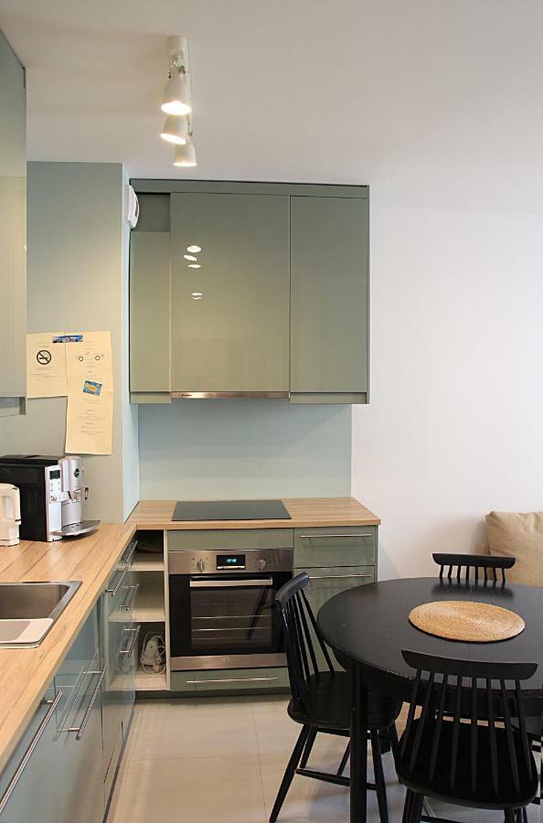 Shoq Studio Nice Apartment With Private Parking Cracovie Extérieur photo